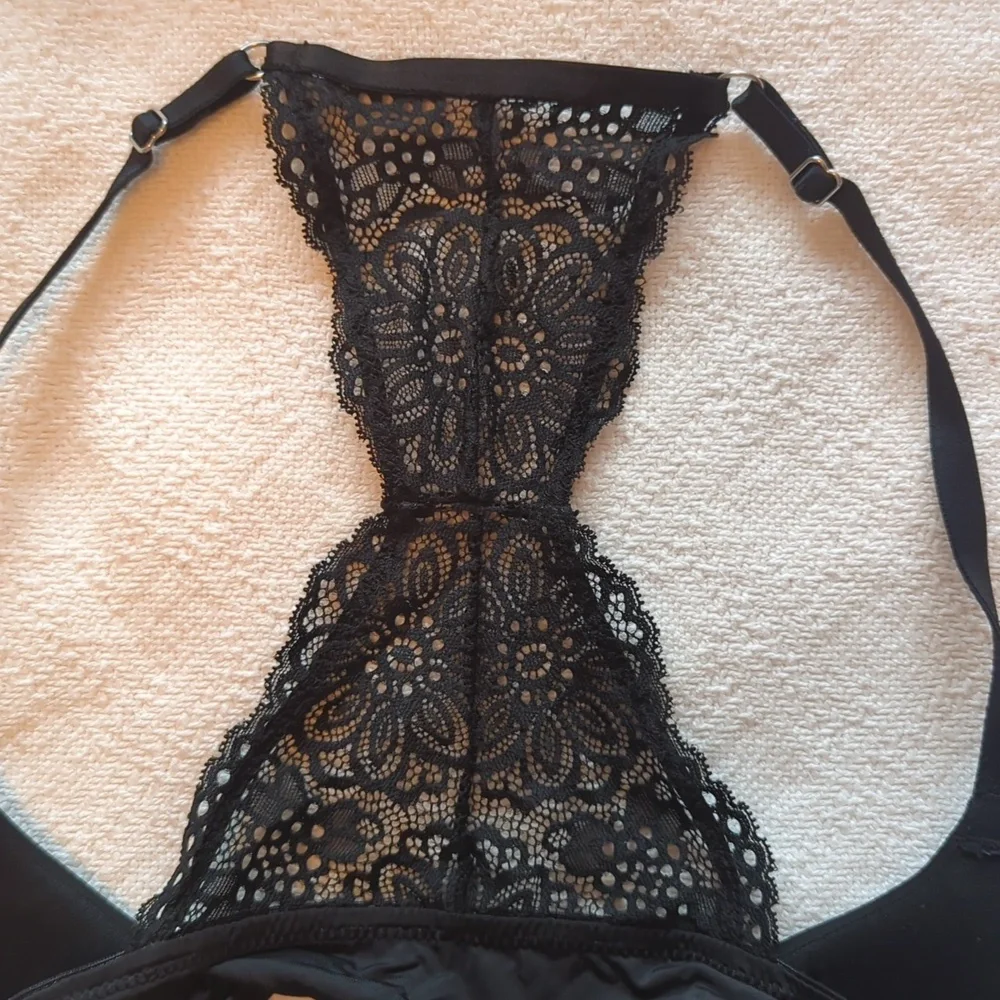 Ambrielle Bra 36C - Picture 2 of 3